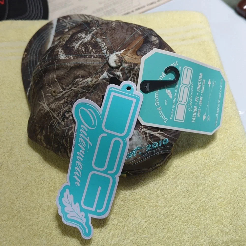 Camouflage  REALTREE Baseball Cap with DSG Logo/STICKER..NWT!! - Picture 7 of 10
